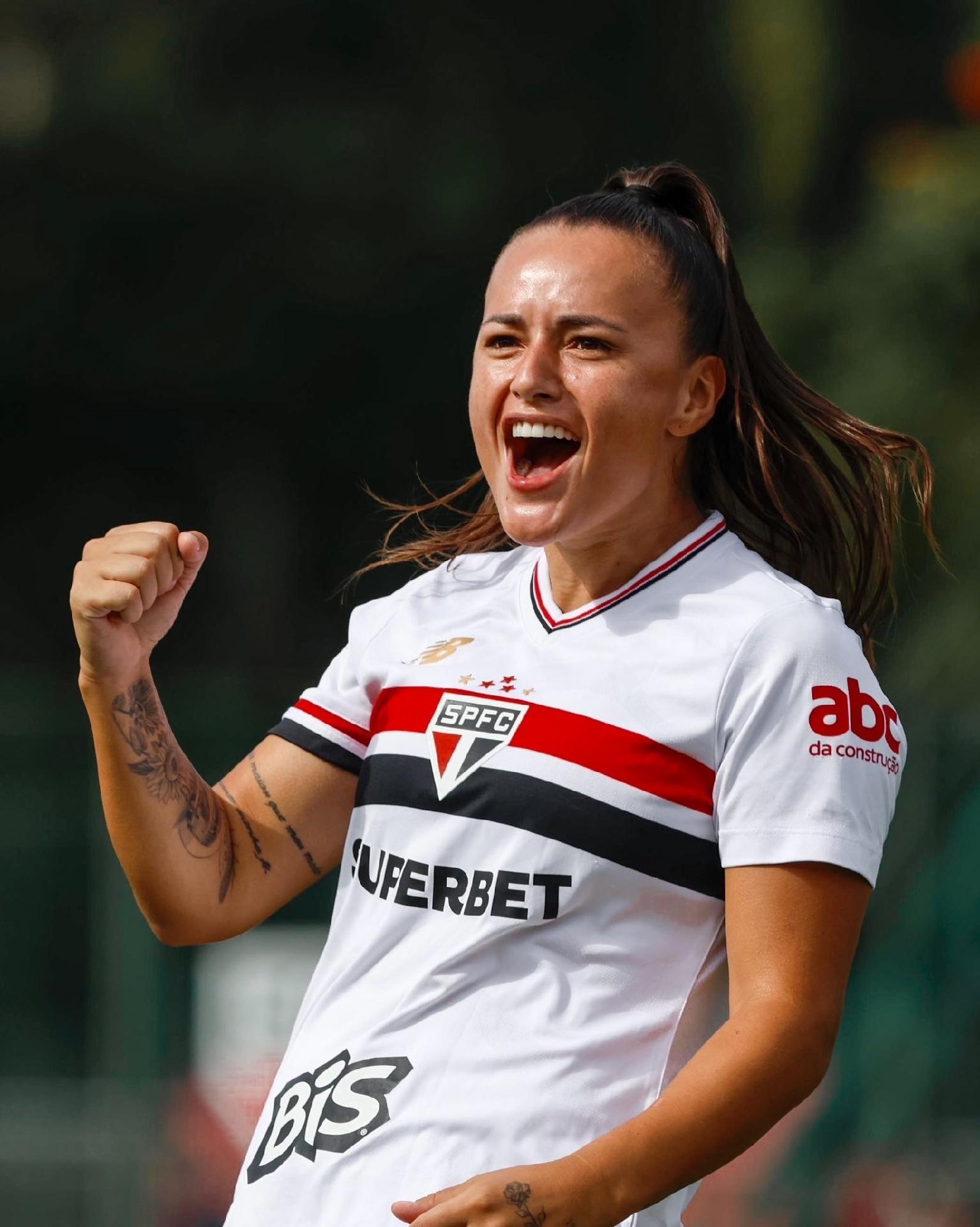 Camilinha faz o gol de empate contra o Cruzeiro, no Brasileirão Feminino 2025